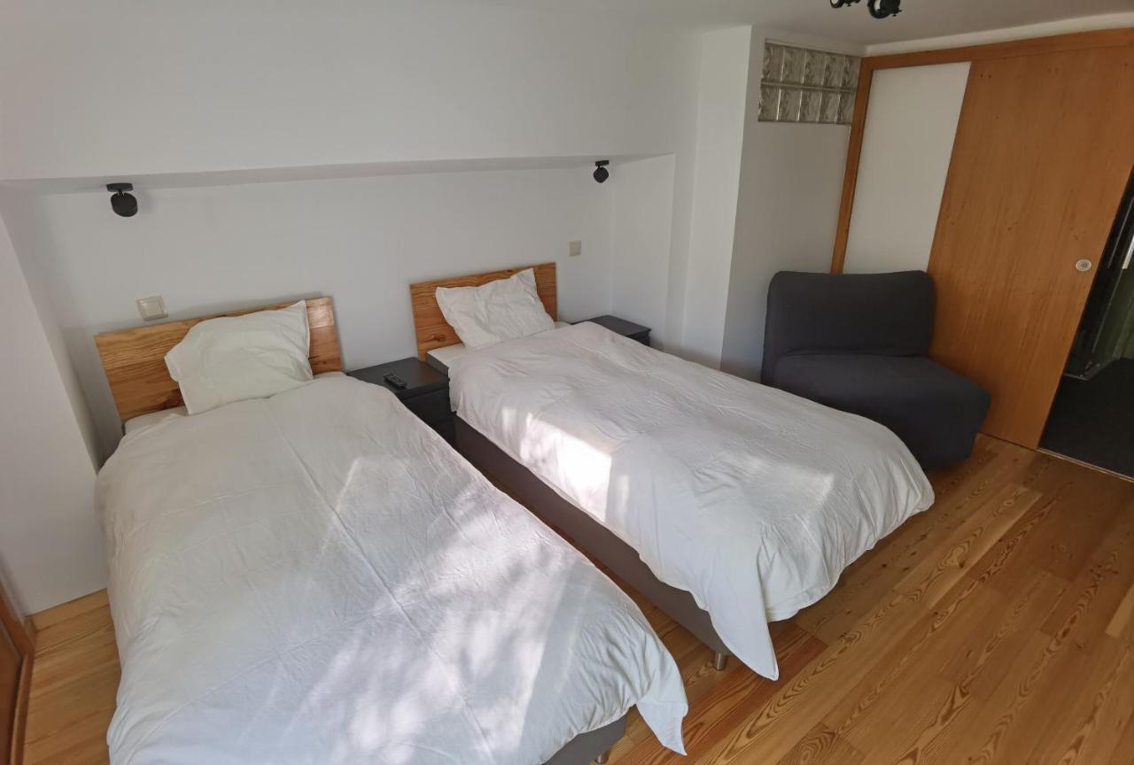 דירות פארדס דה קורה Fernandes House מראה חיצוני תמונה