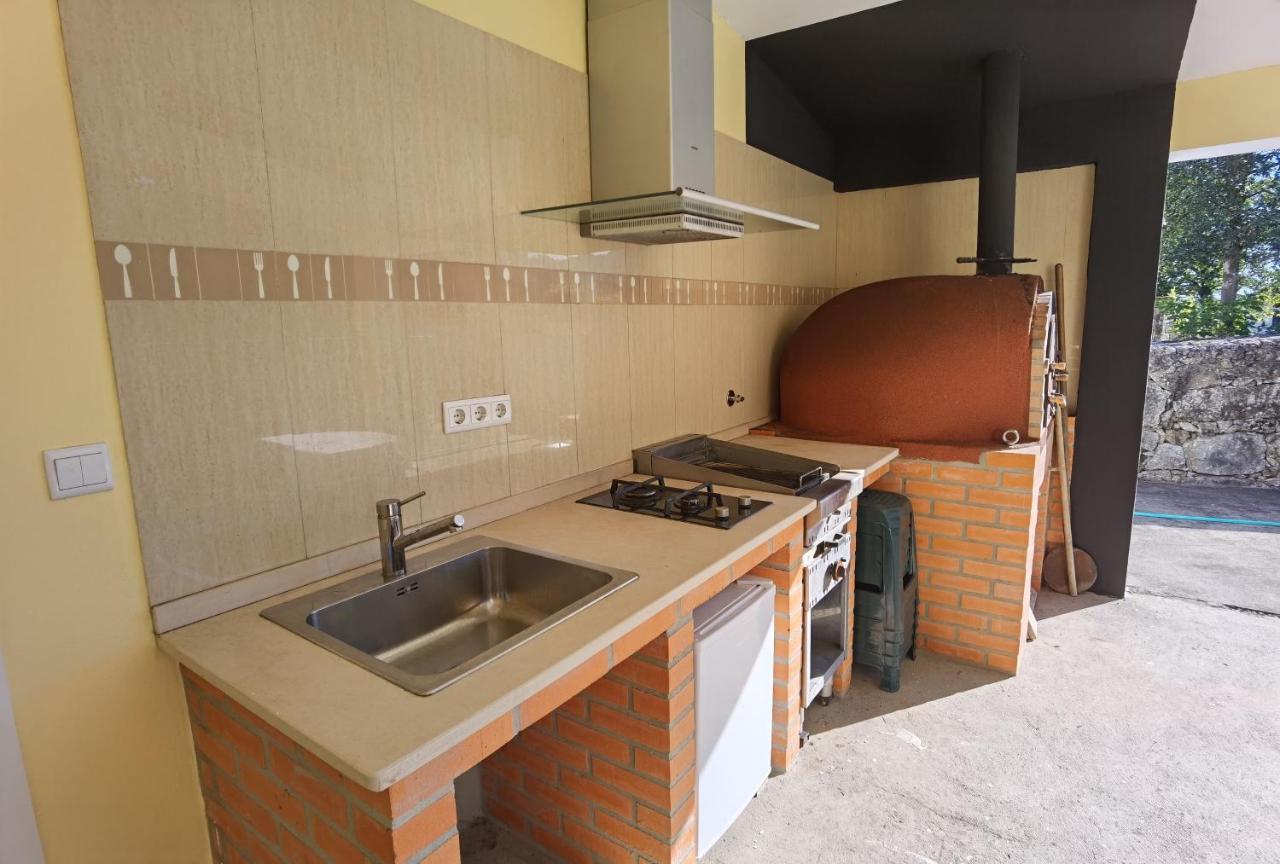דירות פארדס דה קורה Fernandes House מראה חיצוני תמונה